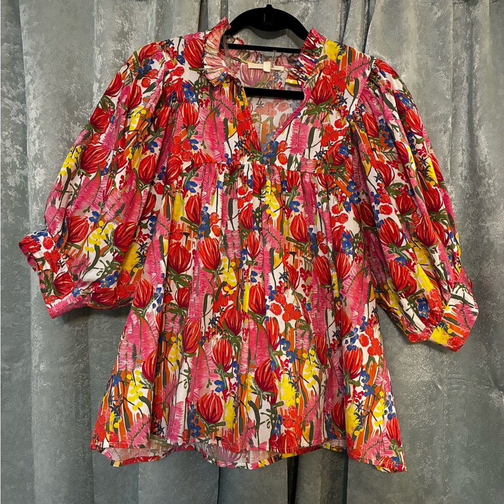 Floral Women's Top size large